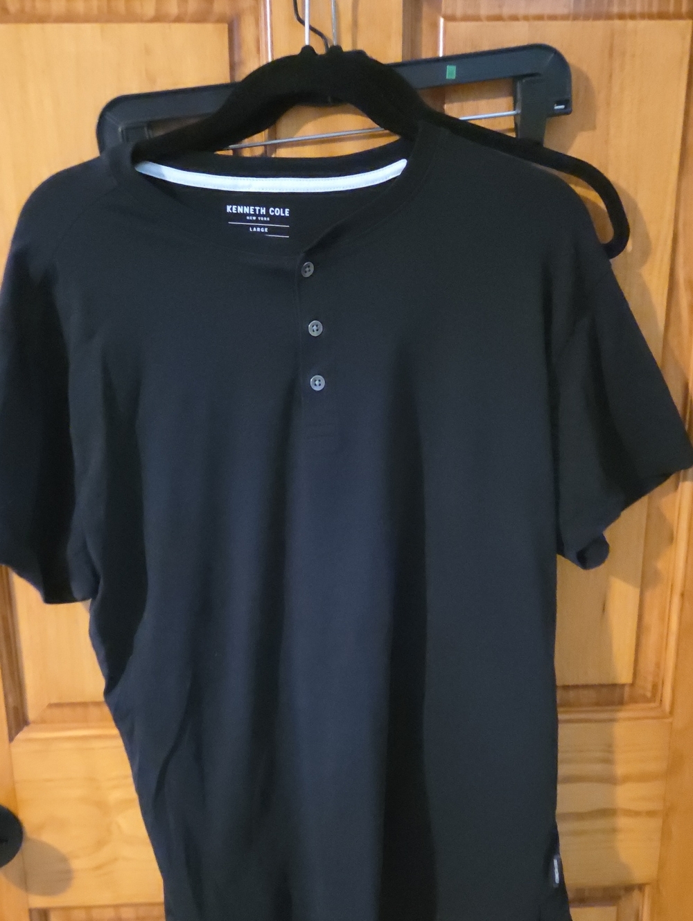Kenneth Cole Black Short-Sleeve Henley Tee